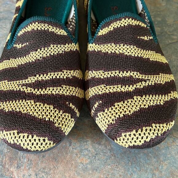 Rothy’s Chai Zebra Loafers size 6 Flats - Picture 9 of 11